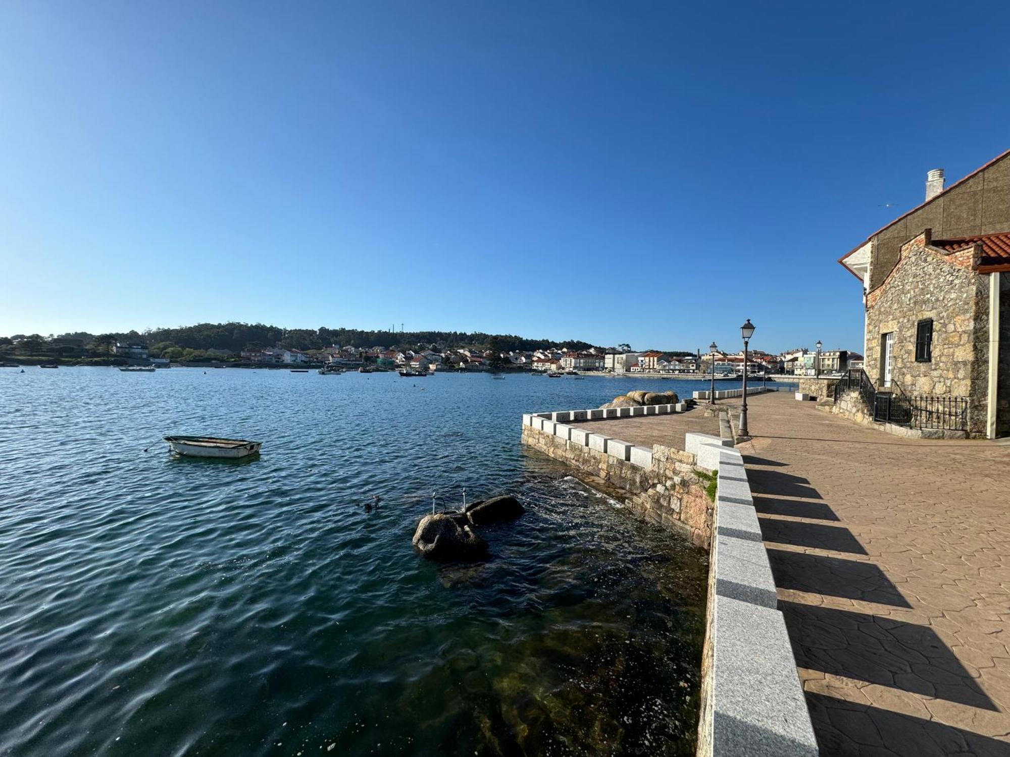 Apartamento Paseo Maritimo-A Illa De Arousa Esterno foto