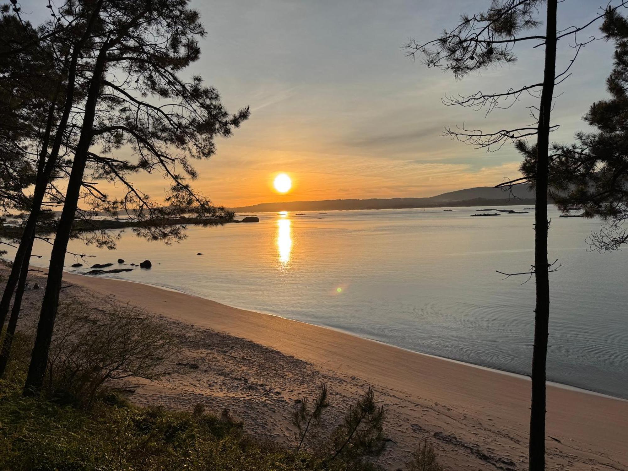 Apartamento Paseo Maritimo-A Illa De Arousa Esterno foto
